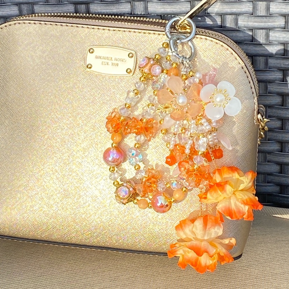 🧡Luxury Bag/Phone Chain Charm/Keychain Triple-Layer Flowers Fancy Crystal Beads
